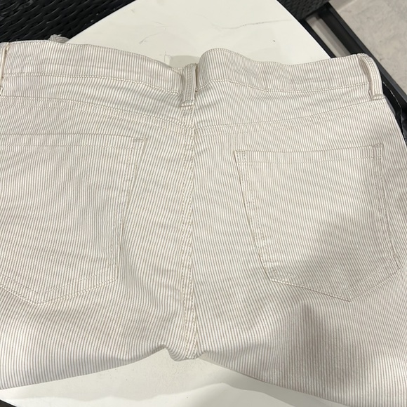 Striped Gloria Vanderbilt sliming pants - Picture 6 of 8